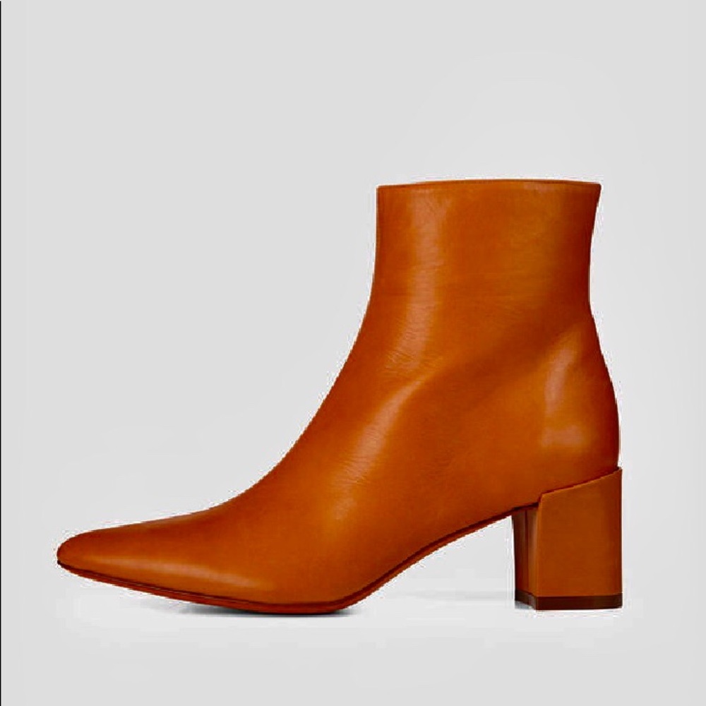 Banana Republic Lanica Ankle Boot in Wheat - Picture 6 of 8